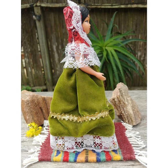Vintage Collectable Mexican Folk Art Doll - Picture 10 of 16